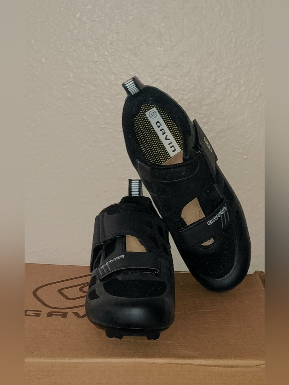 Gavin Triathlon Road Mesh Cycling Shoes Women Size 8 - Men Size 7